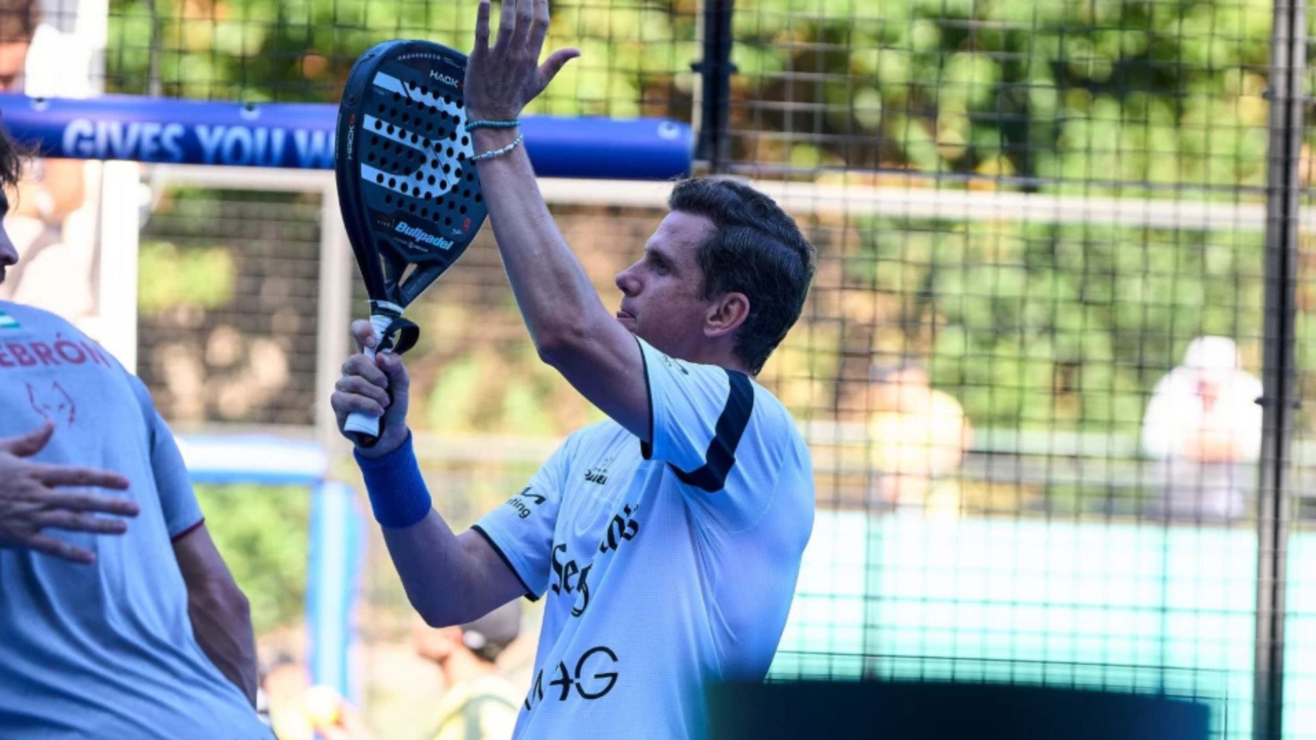 Paquito Navarro à Barcelone : Un Défi Épique pour Sauver une Décennie de Succès !