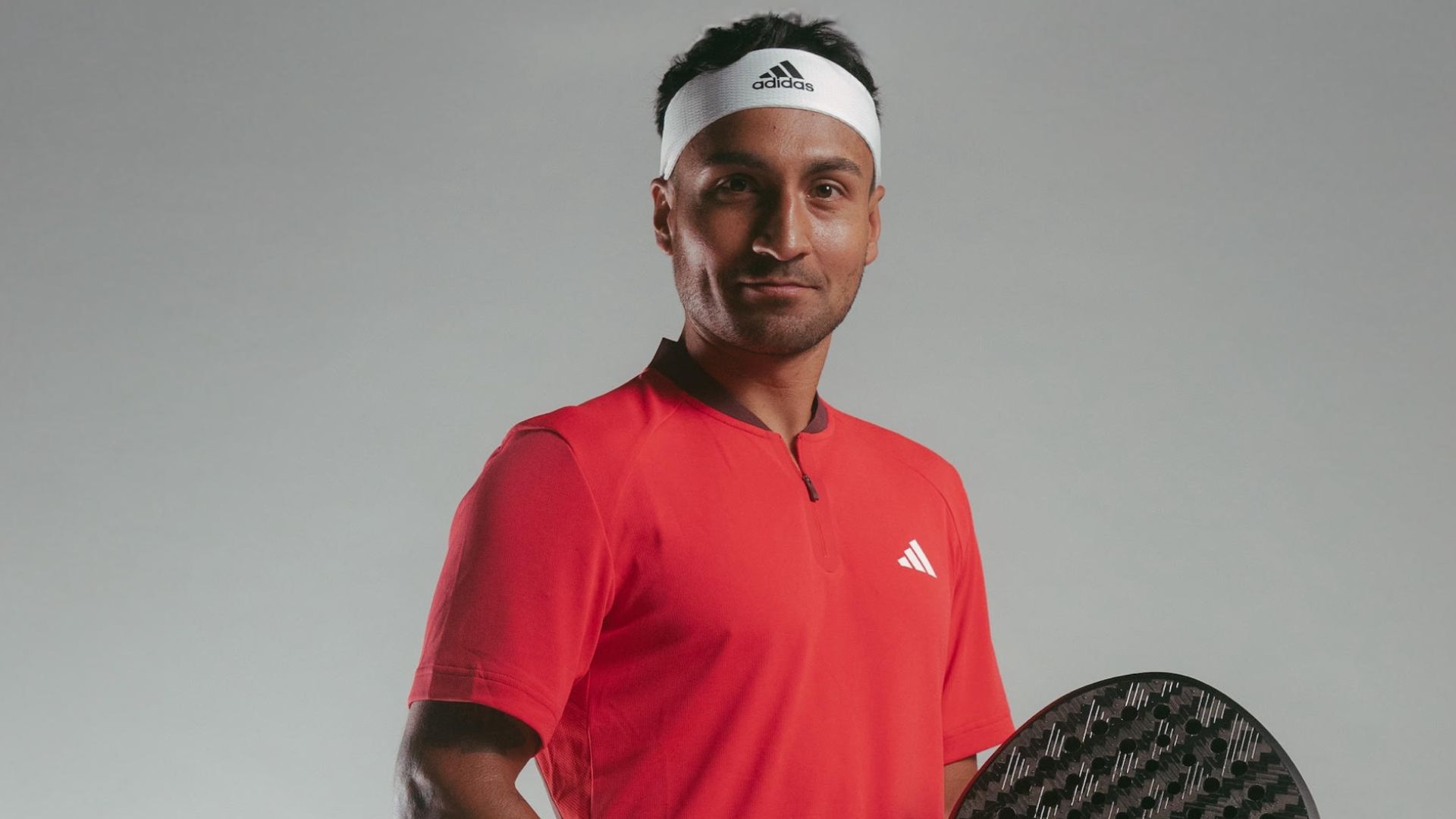 Simon Vasquez quitte RS Sports : découvrez son nouveau partenariat choc avec Tretorn et Adidas !