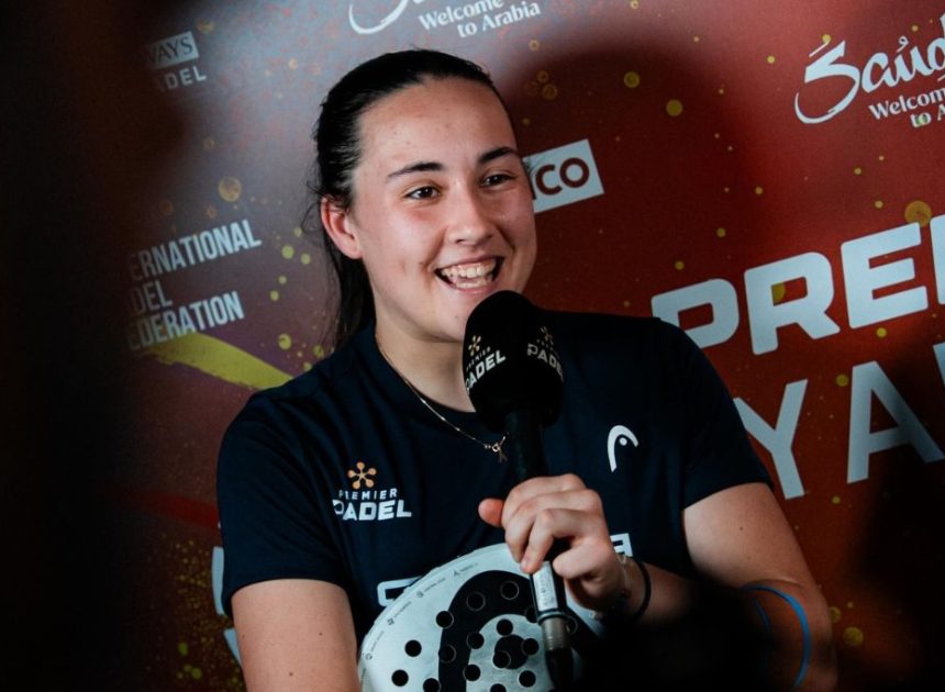 Andrea Ustero, 18 ans : la jeune prodige qui vient de battre les n°1 et menace déjà les majeurs (son incroyable ascension)