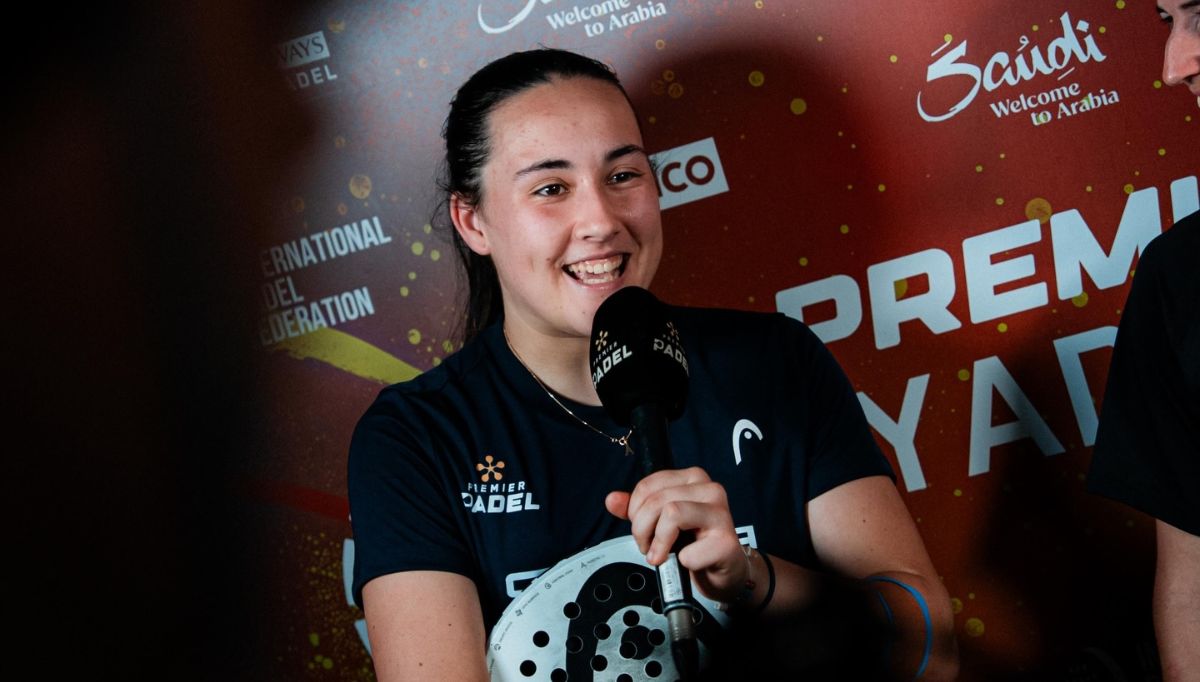 Andrea Ustero, 18 ans : la jeune prodige qui vient de battre les n°1 et menace déjà les majeurs (son incroyable ascension)