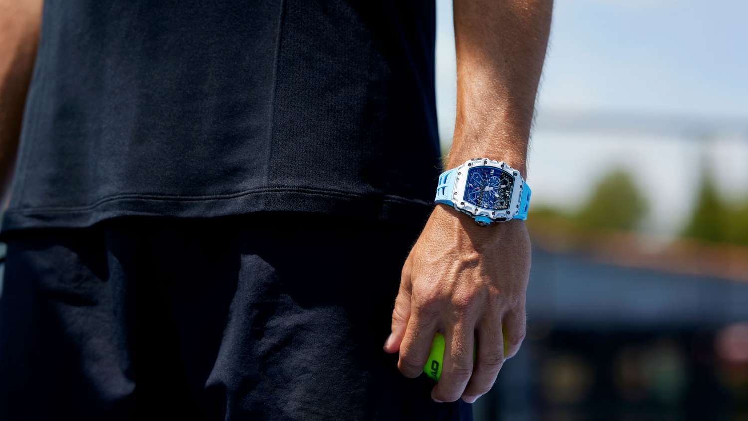 L&rsquo;horlogerie investit le padel : découvrez pourquoi seules cinq stars portent des montres de luxe (et ce que ça cache)
