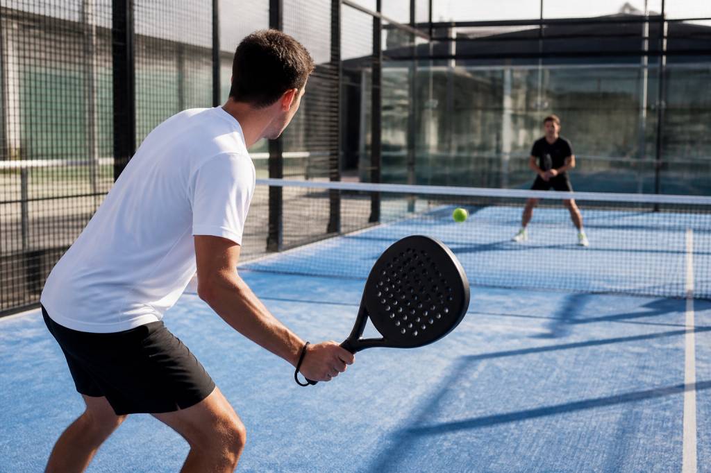 Parier sur le padel en 2026 : les secrets pour trouver les cotes les plus rentables que les bookmakers ne veulent pas que vous sachiez