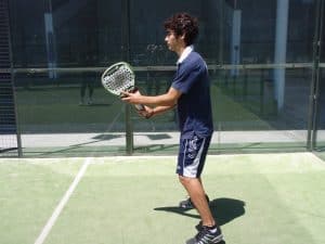 Droite ou gauche au padel ? Le guide ultime (et choquant) pour choisir le côté qui fera exploser vos résultats